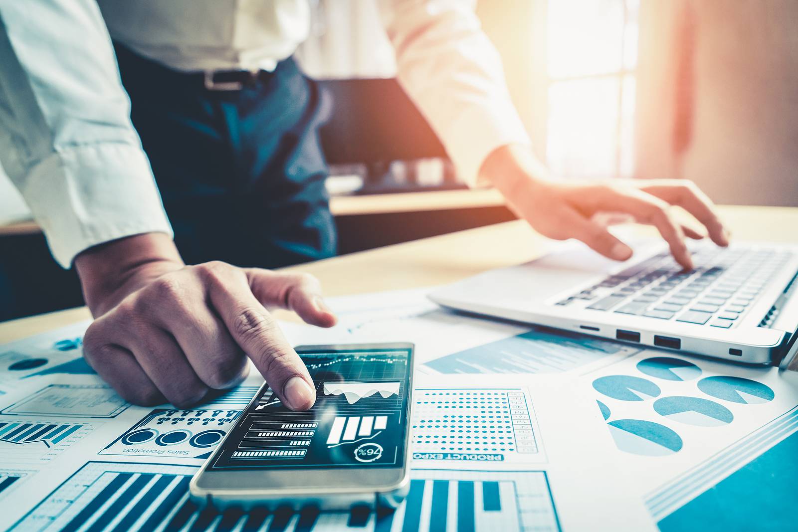 Мониторинг и корректировка стратегии Aureolvia